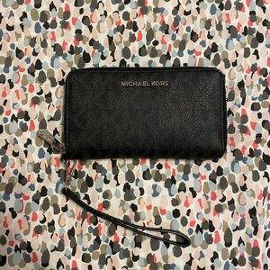 Michael Kors Wristlet